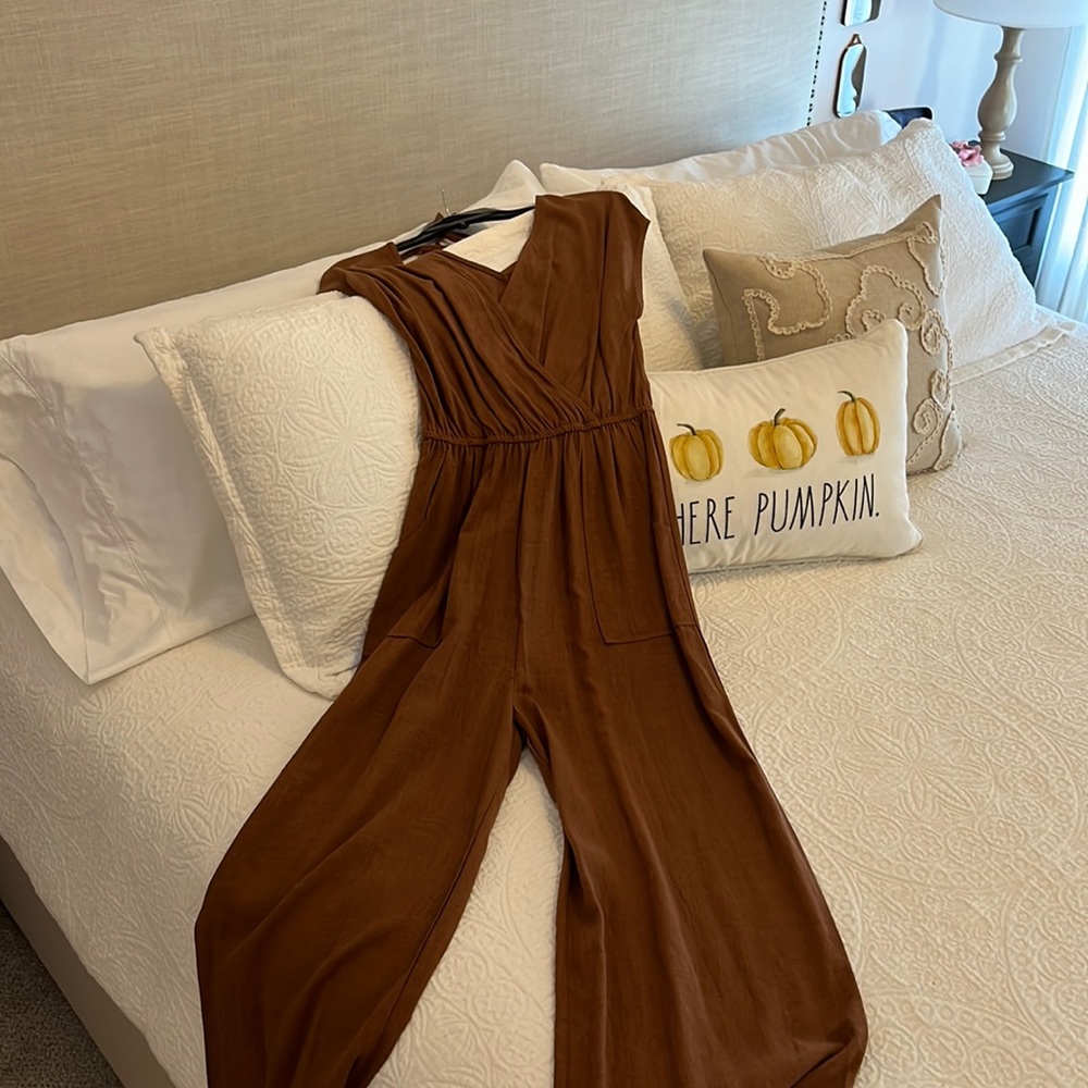 Universal Thread romper